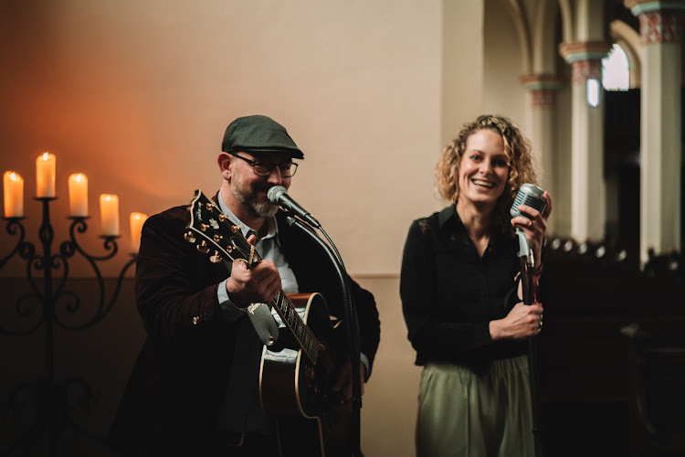 Akoestisch Duo - Maartje & Sander - Zangeres in Beek Gem Montferland