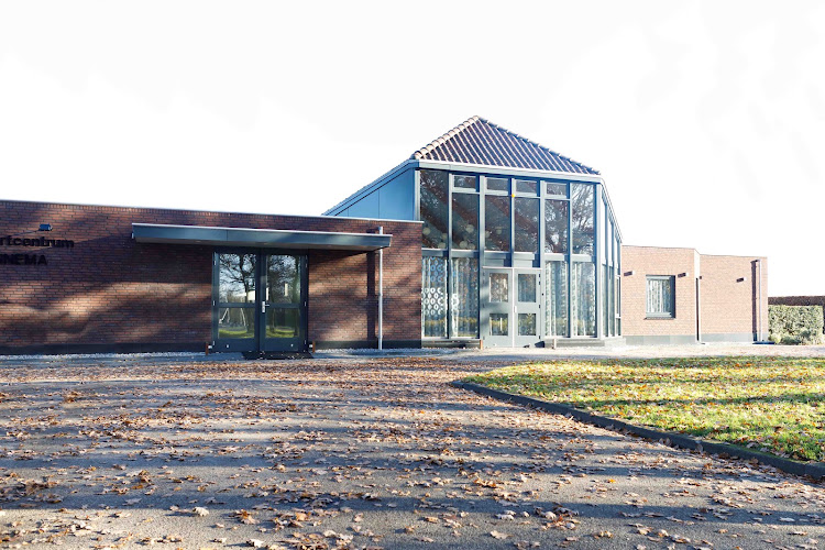 Foto van Uitvaartcentrum De Ronde Venen - Ename