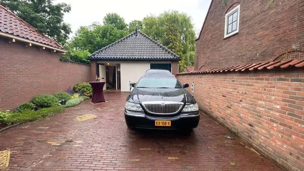 Uitvaartverzorging U.E.V. (Monnickendam) in Monnickendam