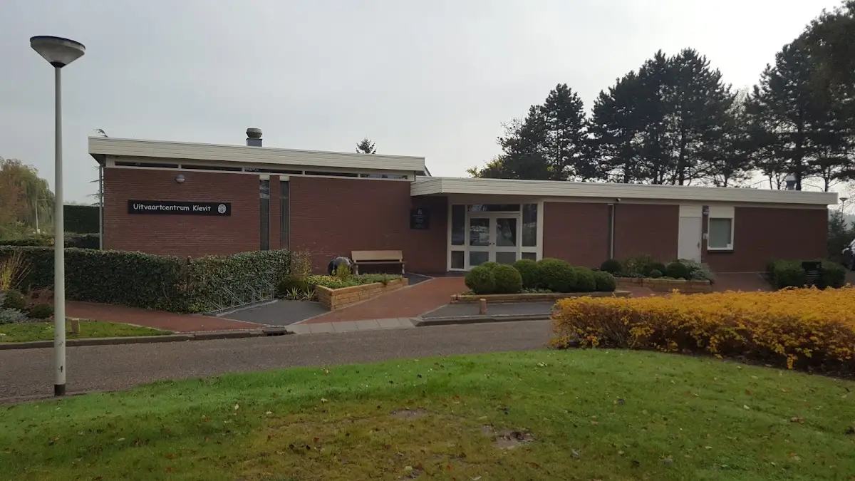 Uitvaartcentrum Kievit in Hellevoetsluis