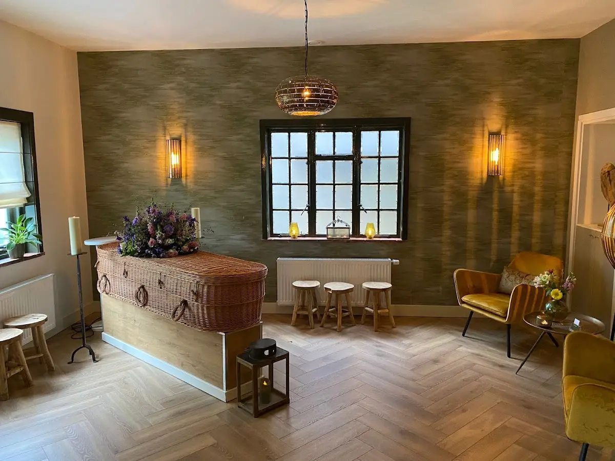 Nova Uitvaartverzorging - voorheen Ineke Smit in Haarlem