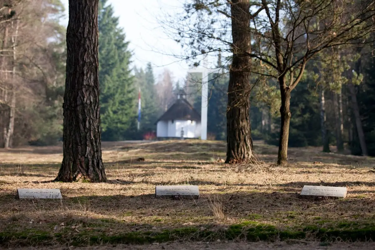 Foto van National Field of Honor Loenen