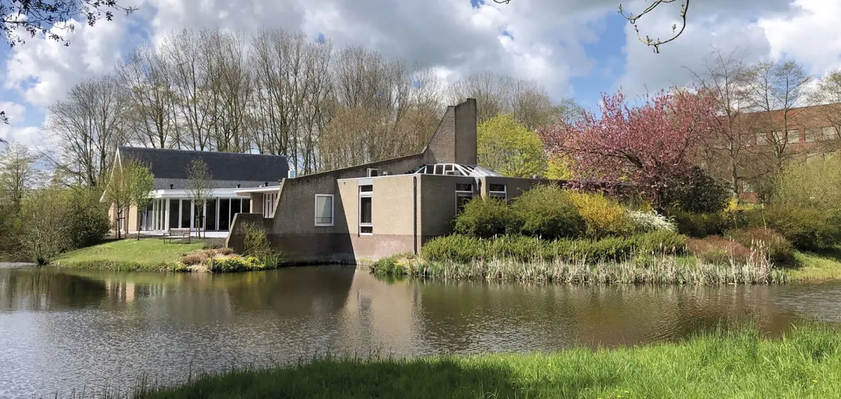 Foto van Talitha Koem - Onderl. Chr. Begrafenisver.