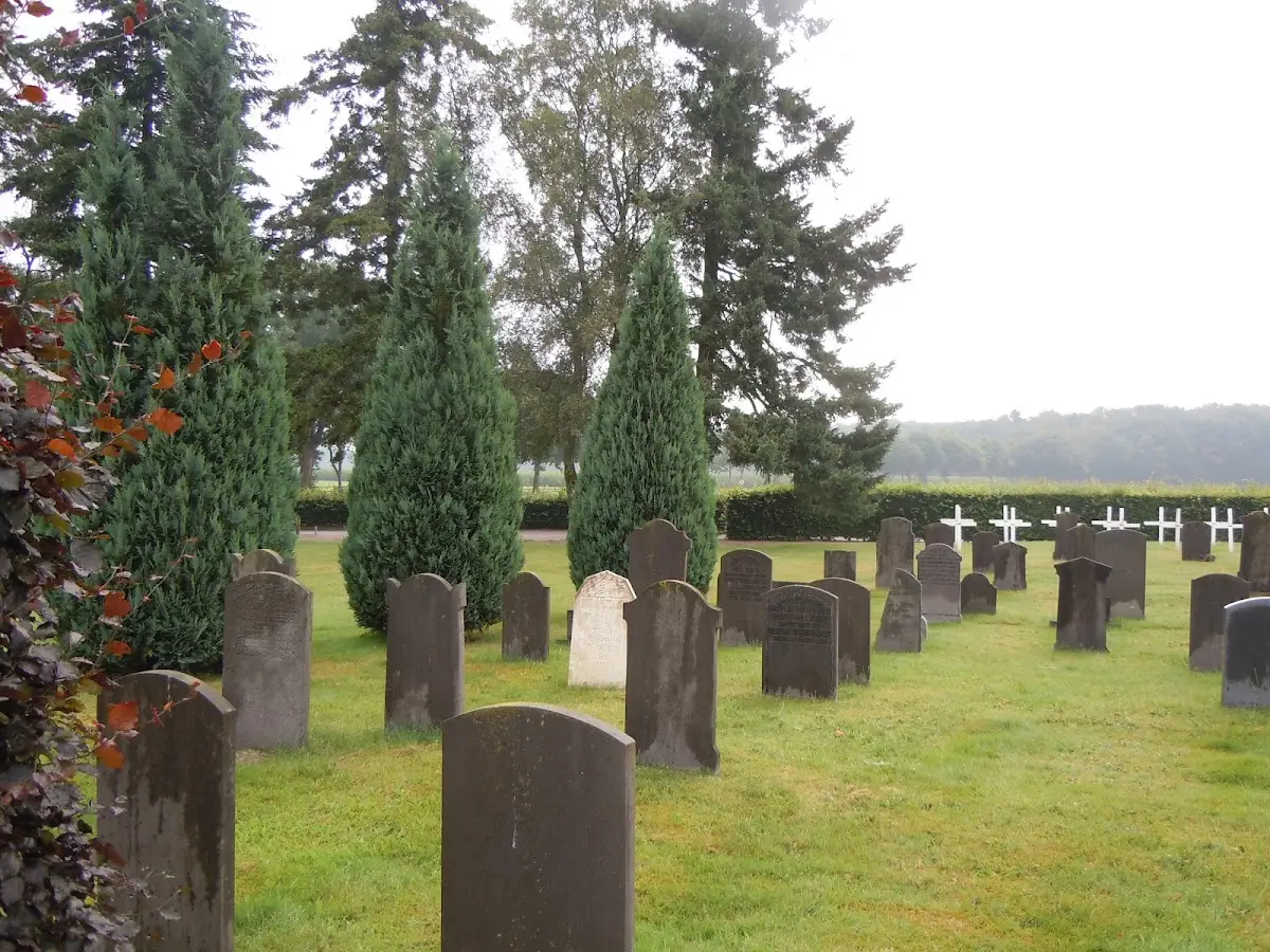 Foto van Begraafplaats Craatshof Garderen