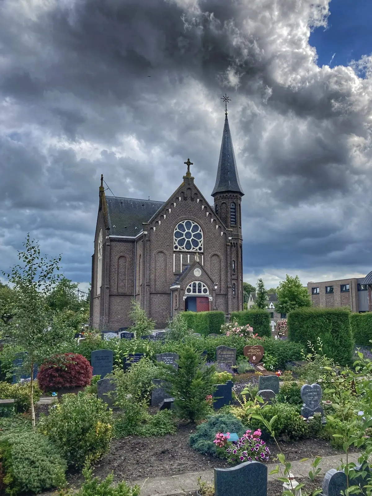 Roman Catholic Cemetery Gouda in Gouda