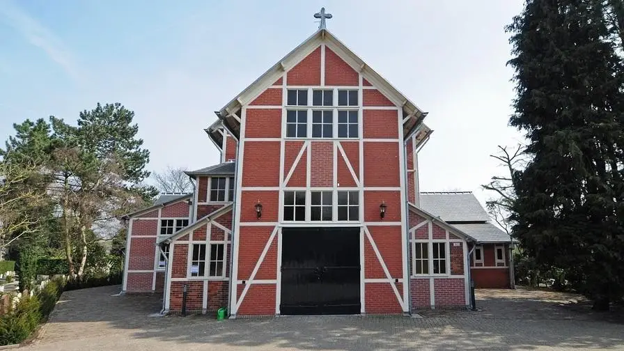 St Barbara Cemetery in Amsterdam