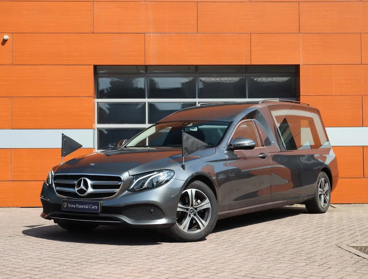 Foto van Nova Funeral Cars