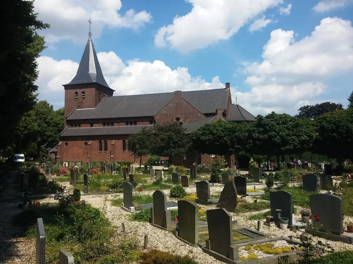 Foto van R.K. Begraafplaats De Meern