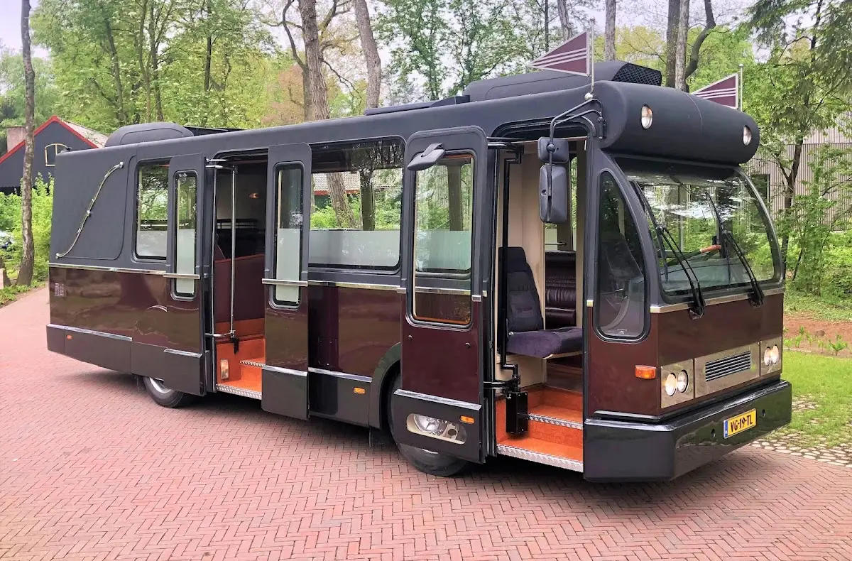 Foto van Uitvaartbus.nl