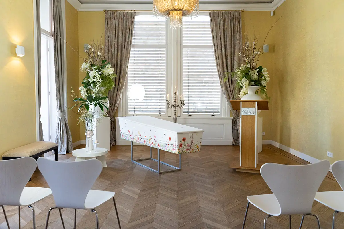 Uitvaartbegeleiding Mara in De Goorn